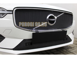 Защита радиатора Volvo XC60 2017- black низ с парктроником PREMIUM (R-Design)