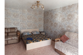 1- комн. квартира посуточно в г. Кызыле, ул. Калинина, д.20