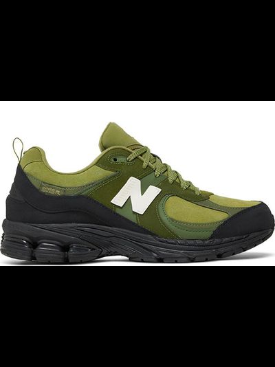 New Balance The Basement x 2002R Moss Green