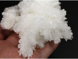 Арагонит белый, коллекционный образец, Мексика (74*65*42 мм, 191 г) №37727