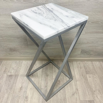 Столик-подставка из мрамора Bianco Carrara