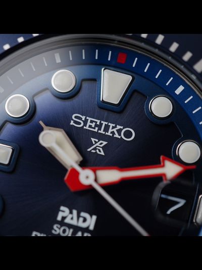 Наручные часы Seiko SNE549P1