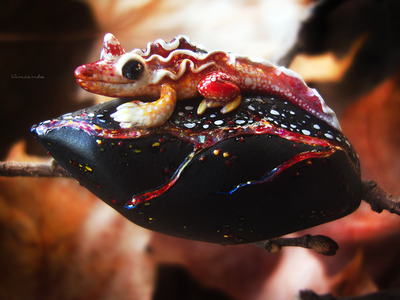 "Саламандра, дитя пламени", миниатюрная фэнтези-брошь (4,5 см)