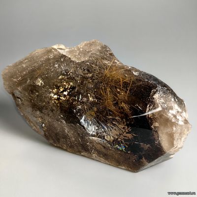 Рутил  в дымчатом кварце. Россия.   195*110*65мм