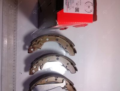 Колодки задние барабанные