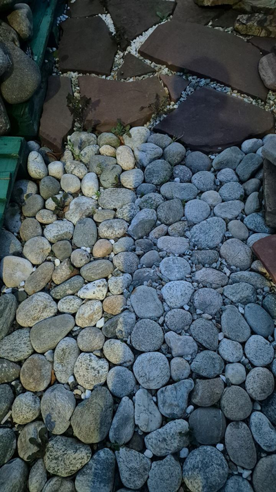 Галька горянка круглая, фракция 50-100 мм