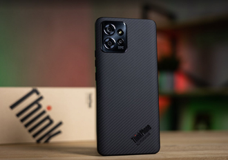Motorola ThinkPhone  - самый мощный, в карбоновом корпусе