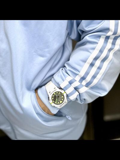 Часы Casio G-Shock GA-B001MW-8A