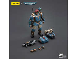 Имперская гвардия - Отпрыски Темпестус - медик (Warhammer 40k) - КОЛЛЕКЦИОННАЯ ФИГУРКА 1/18 Astra Militarum Tempestus Scions Command Squad Medic (JT5154) - JOYTOY