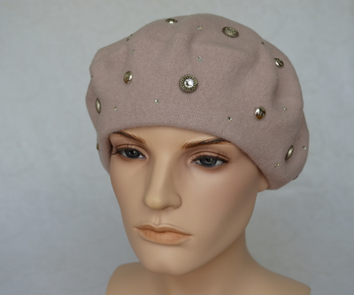 Розовый фетровый берет для женщин фото