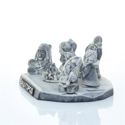 КОМПОЗИЦИЯ ПЯТЕРО У КОСТРА 3.ОПТ