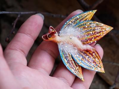 "Бабочка Вогненной Лисички", кулон из глины и шёлка