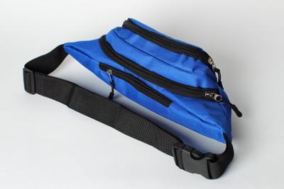 сумка на пояс с вышивкой киокушинкай ярко-синяя