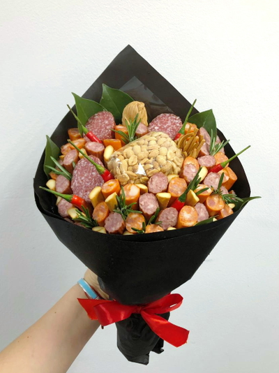 Букет "Колбаскин"