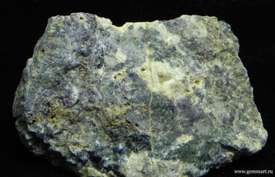 Флюорит (ратовкит) с аметистом