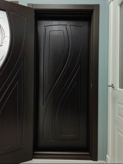 CORDONDOOR/ ЛАУРА/ ШПОН FINE-LINE/ ВЕНГЕ/ ПОЛОТНО ГЛУХОЕ