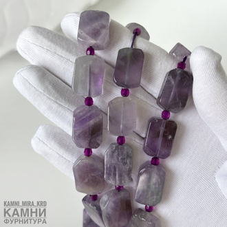 Аметист полупрозрачный лавандовый прямоугольники 13-14х17-18 мм, цена за нить 19 см