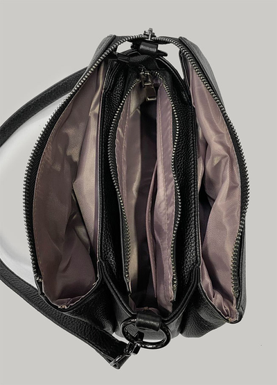 (АРТИКУЛ: 10022/0) СУМКА ЖЕНСКАЯ, НЕБОЛЬШАЯ, НАТУРАЛЬНАЯ КОЖА, ЧЕРНАЯ, С ДЕКОРАТИВНЫМ НАРУЖНЫМ КАРМАНОМ, С ПЛЕЧЕВЫМ РЕМНЕМ