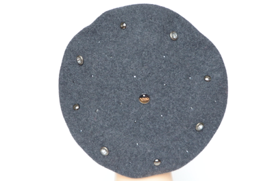 Итальянский фетровый берет со стразами