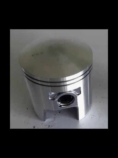 Поршень праый 110501550