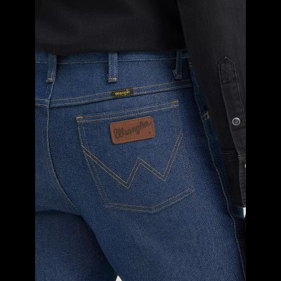 Джинсы 935 Wrangler® Cowboy Cut® Bootcut узкий крой (жёсткие)