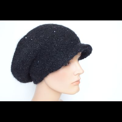 Черная кепка с пайетками и украшением Vizio Италия 8017 W