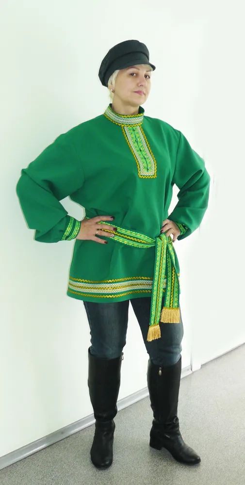 Мужской русско-народный костюм. Рубашка с кушаком, картуз.