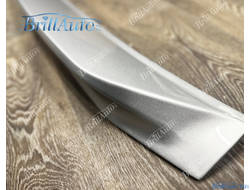 Спойлер Toyota Land Cruiser 200 07-15 серебристый 1F7