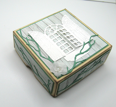 Подарочная коробочка "Окно в сад"