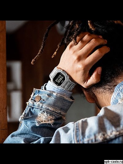 Часы Casio G-Shock DW-5600SKE-7ER