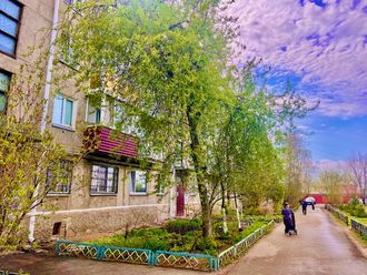 3-к б/у квартира, 61,6 кв.м., ул. Космонавтов, д.45, 1/5 этаж.