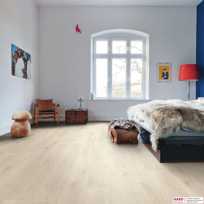 Декор ламината Haro Дуб Савона Белый 538648 в интерьере комнаты