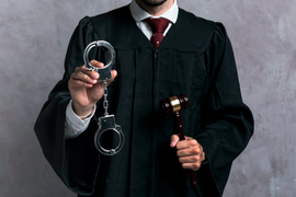 По уголовным делам