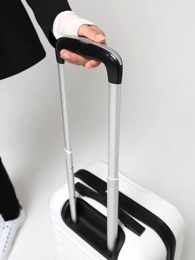 Чемодан для путешествий S Optimum Travel, белый