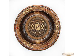 Тарелка деревянная с декором из бересты Герб