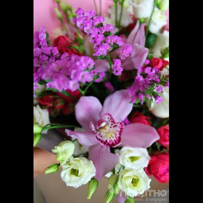 Букет цветов на 8 марта № 719