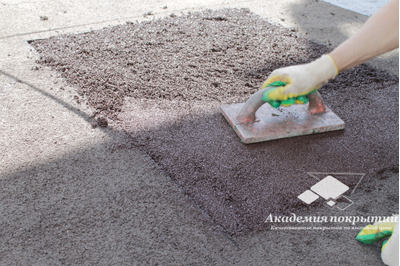 Комплект для укладки покрытия из резиновой крошки "Резиновый пол" 1м2, толщ 10мм
