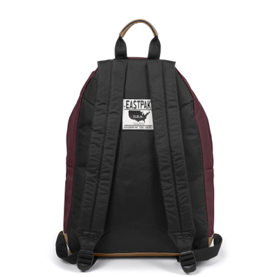 Eastpak wyoming into the out top