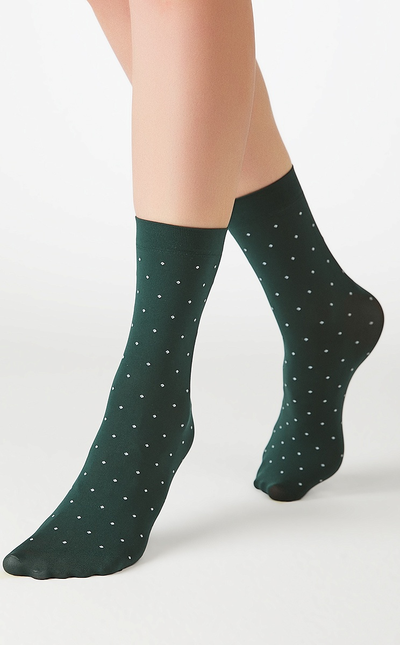 темно-зеленый