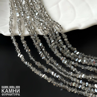 Стекло кристалы фри-форм огранка 2,4-2,8х4-4,2 мм, цвет в ассортименте, цена за нить