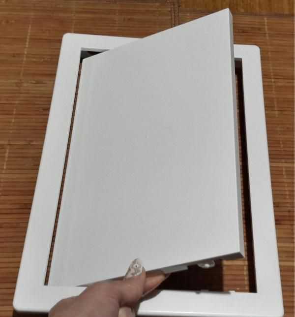 Пластиковые люки для санузла