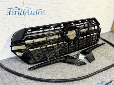 Решетка Toyota Land Cruiser 200 LOUNGE 21 черная АНТИХРОМ