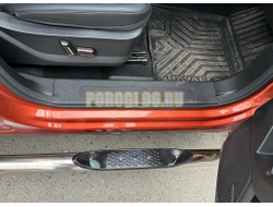 Пороги труба с проступью Папа Тюнинг d76 для Haval H7 2025-