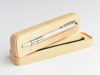 футляр для ручки из дерева