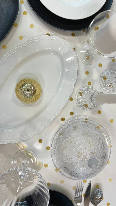 Блюдо овальное белое  36*23 см