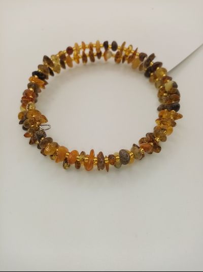 Браслет на пружине двойной из обработанного янтаря 8г