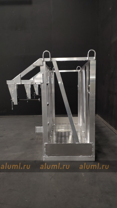 Люлька, навешиваемая на кран-балку ЛНА 200