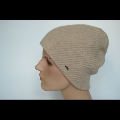 Вязаная шапка бежевая Vizio Италия 106 CY фото