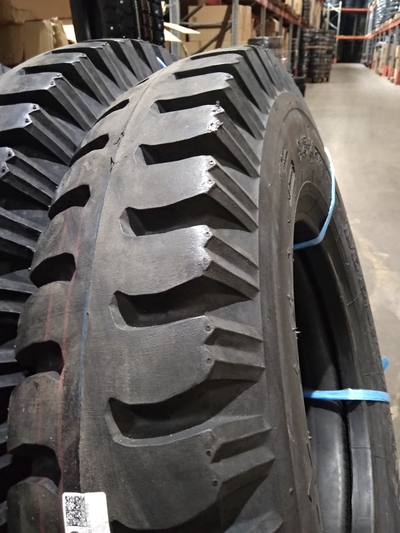 8.25-20 14PR D202 DEESTONE Шинокомплект