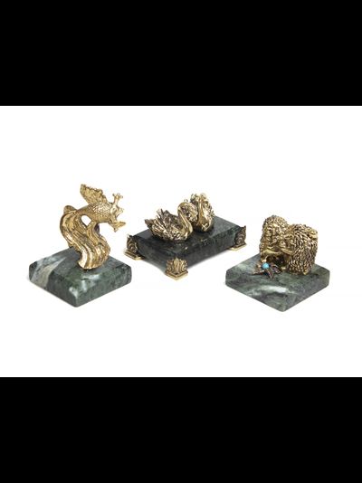 Статуэтка из бронзы на змеевике